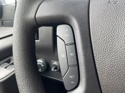 Used 2025 Chevrolet Express 2500 Extended w/ Communications Package image 20