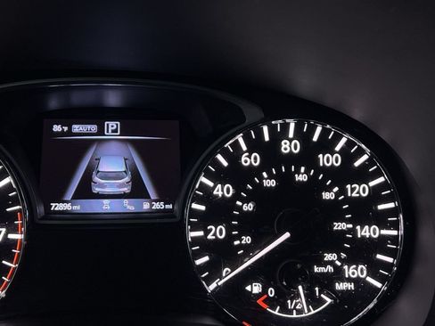 Used 2019 Nissan Pathfinder SL AWD/4WD image 19