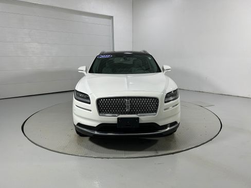 Used 2022 Lincoln Nautilus Reserve AWD/4WD image 15