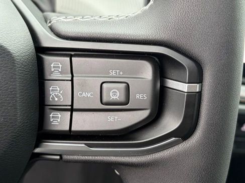 New 2026 Jeep Cherokee Limited image 18