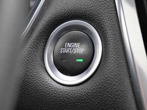 Used 2023 Chevrolet Traverse RS image 44