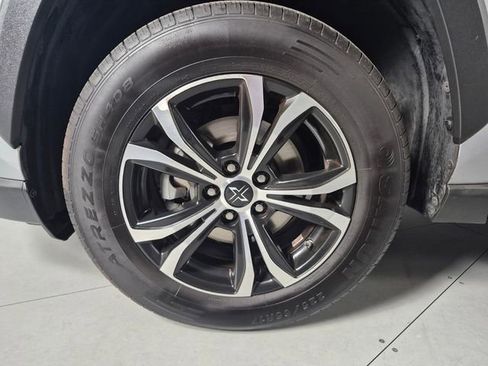 Certified 2020 Toyota RAV4 LE FWD image 10