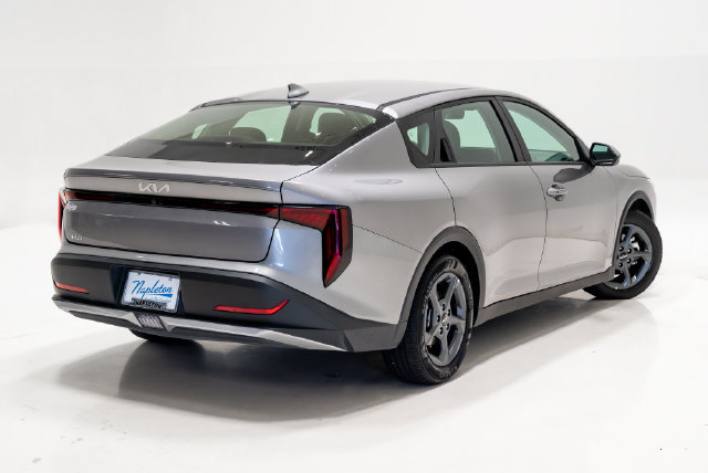 Used 2025 Kia K4 FWD image 34
