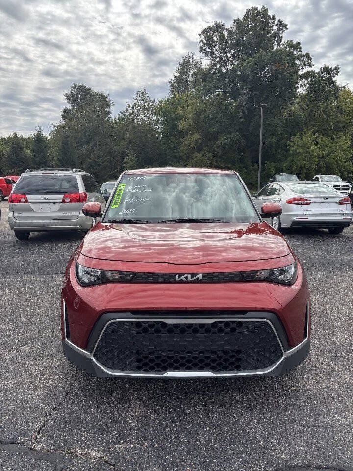 Used 2024 Kia Soul LX FWD image 3