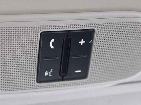 Used 2013 Nissan Sentra S image 32