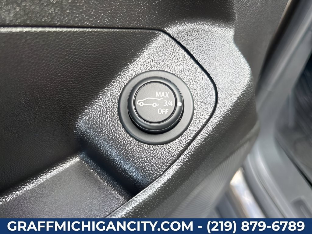 Used 2020 GMC Terrain SLE w/ Driver Convenience Package AWD/4WD image 13