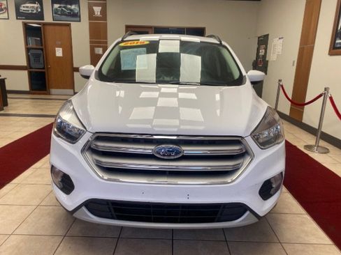 Used 2018 Ford Escape SE image 6