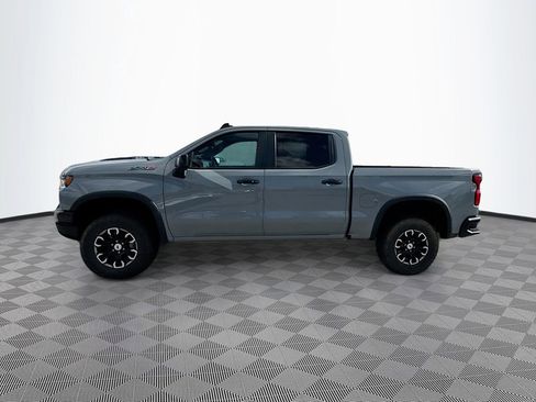 Used 2024 Chevrolet Silverado 1500 ZR2 w/ Technology Package image 8