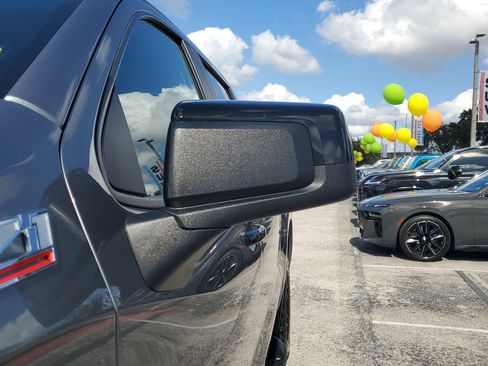 Used 2020 Chevrolet Silverado 1500 LT Trail Boss w/ Bed Protection Package image 4