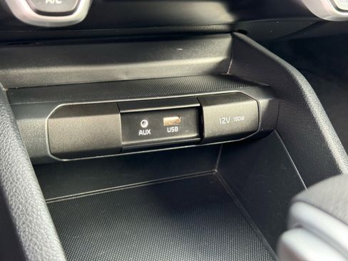 Used 2020 Kia Rio LX image 28