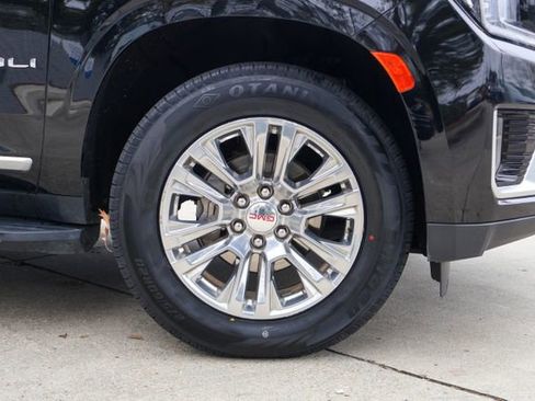 Certified 2024 GMC Yukon Denali image 27