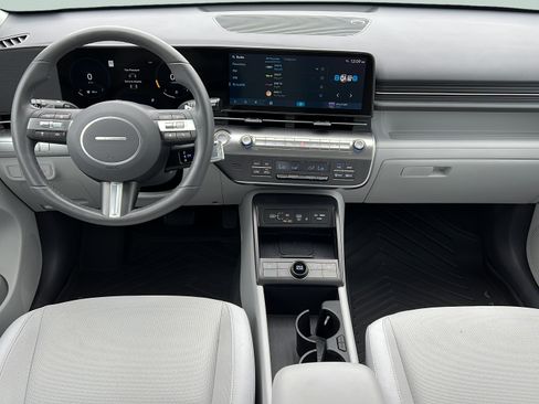 Certified 2024 Hyundai Kona SEL w/ Convenience Package FWD image 11