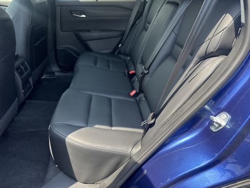 Used 2023 Nissan Rogue SL w/ SL Premium Package AWD/4WD image 13