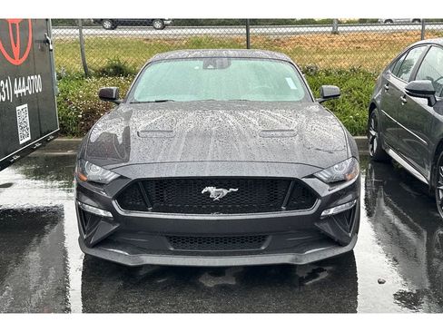 Used 2022 Ford Mustang GT Premium w/ GT Performance Package RWD image 3