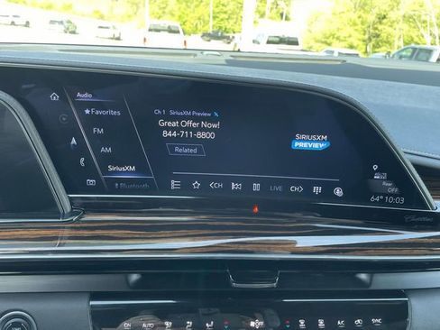 Used 2022 Cadillac Escalade Premium Luxury AWD/4WD image 26