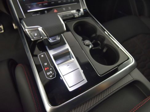 New 2025 Audi RS Q8 performance image 20