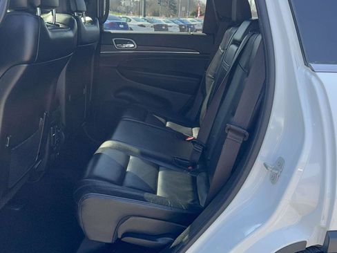 Used 2021 Jeep Grand Cherokee Limited image 14