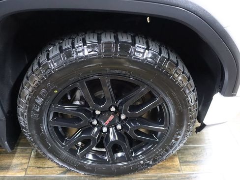 Used 2020 GMC Sierra 1500 Elevation w/ Elevation Value Package AWD/4WD image 37
