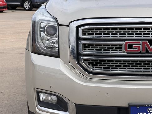 Used 2016 GMC Yukon SLT w/ HD Trailering Package RWD image 5