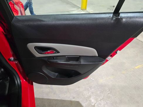Used 2016 Chevrolet Cruze LS FWD image 31