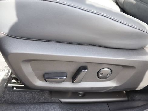 New 2026 Mitsubishi Outlander SE AWD/4WD image 9