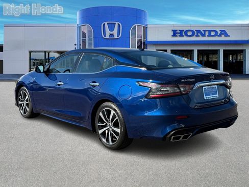 Used 2023 Nissan Maxima SV w/ Floor Mat Group image 4