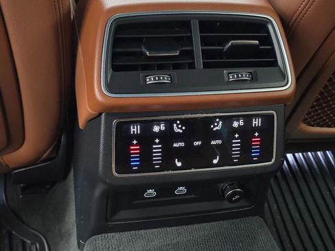 Used 2022 Audi A6 Premium Plus w/ Premium Plus Package image 19