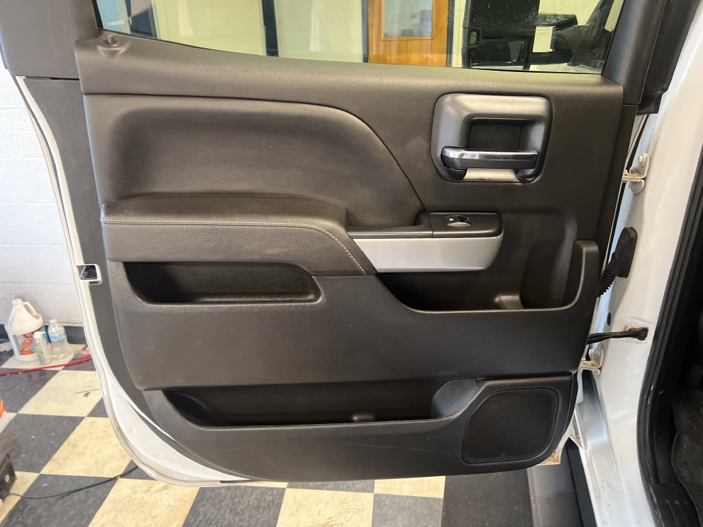 Used 2019 Chevrolet Silverado 2500 LT AWD/4WD image 42