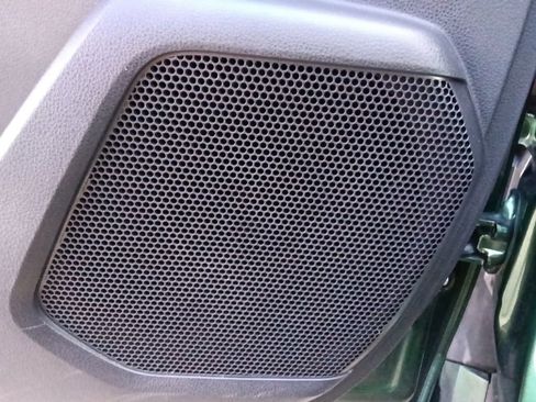 Used 2024 Toyota Highlander XLE image 13