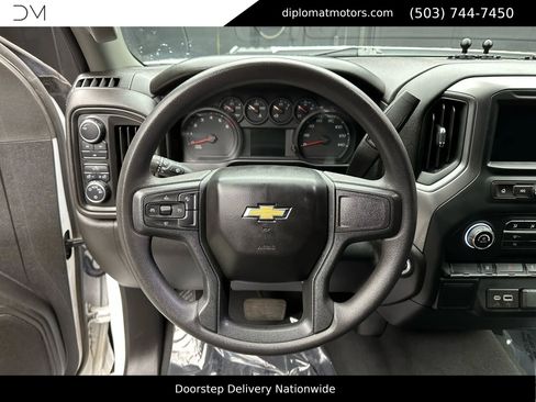 Used 2024 Chevrolet Silverado 2500 Custom AWD/4WD image 31