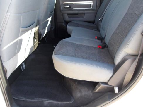 Used 2019 RAM 1500 Lone Star image 17