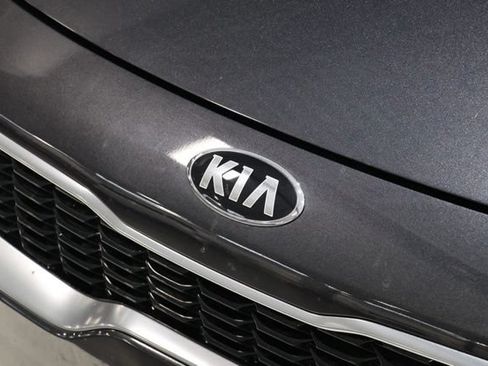 Used 2019 Kia Stinger w/ Sun & Sound Package RWD image 12
