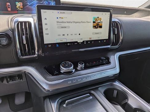 New 2025 Ford Expedition Platinum w/ Stealth Performance Package image 11