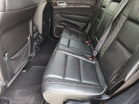 Used 2021 Jeep Grand Cherokee Summit AWD/4WD image 33