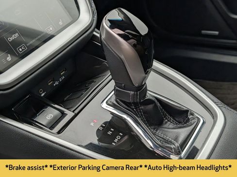 Used 2020 Subaru Outback Limited w/ Popular Package #2 image 11