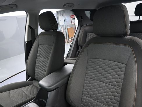 Used 2021 Chevrolet Equinox LT w/ LPO, Floor Liner Package image 9