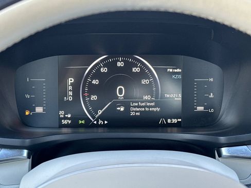 Used 2019 Volvo S60 T6 Momentum w/ Premium Package image 25