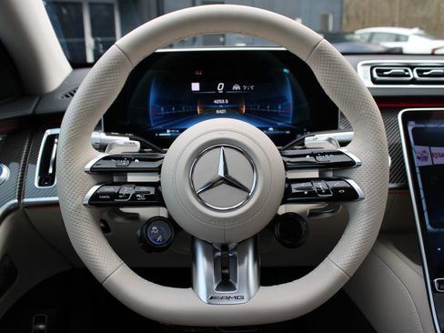 Used 2024 Mercedes-Benz S 63 AMG S image 11