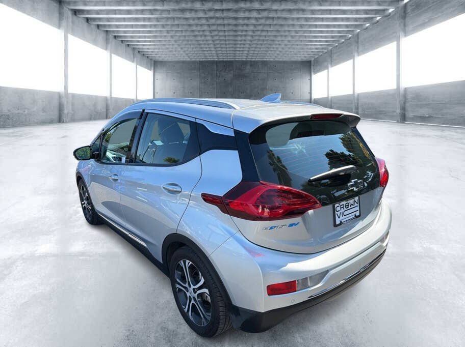 Used 2020 Chevrolet Bolt Premier w/ Infotainment Package FWD image 4