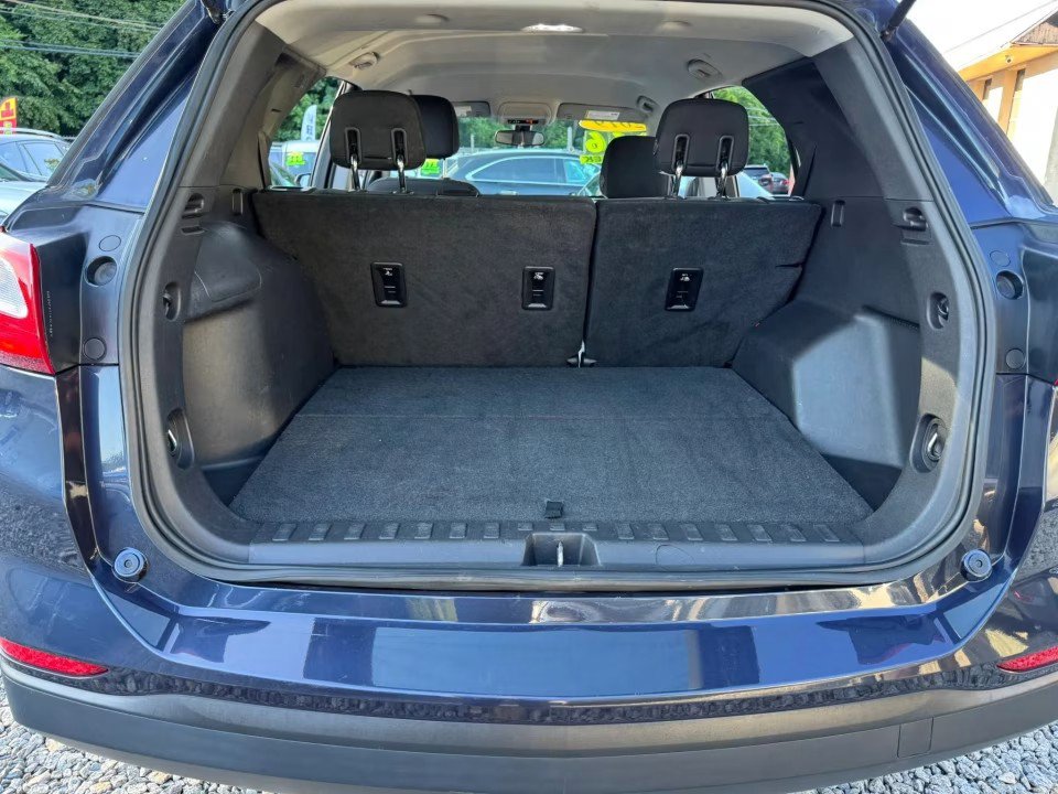 Used 2019 Chevrolet Equinox LS AWD/4WD image 12