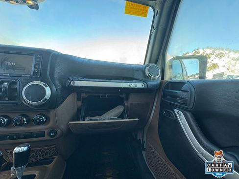 Used 2018 Jeep Wrangler Unlimited Rubicon image 21