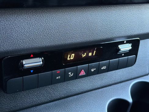 Used 2026 Mercedes-Benz Sprinter 2500 image 17