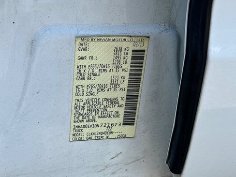 Used 2013 Nissan Frontier SV AWD/4WD image 27