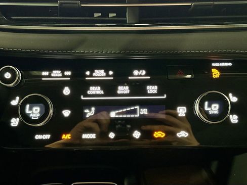 Used 2026 INFINITI QX60 Luxe w/ Cargo Package FWD image 17