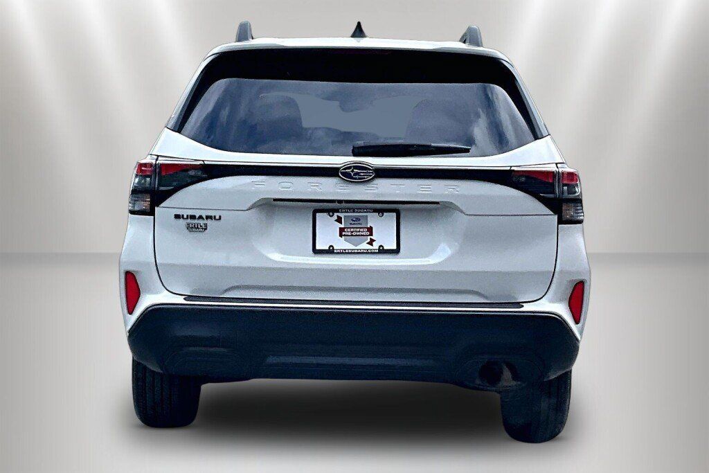 Used 2026 Subaru Forester Premium AWD/4WD image 6