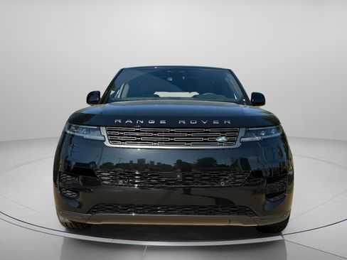 Used 2025 Land Rover Range Rover Sport SE image 7