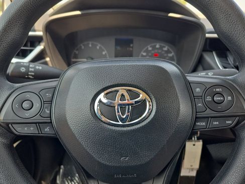 Certified 2025 Toyota Corolla LE FWD image 21