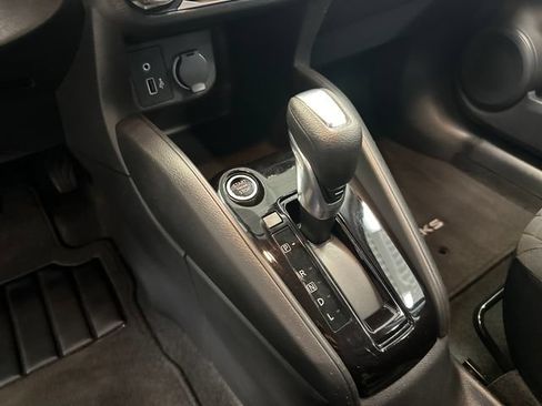 Used 2022 Nissan Kicks S FWD image 25