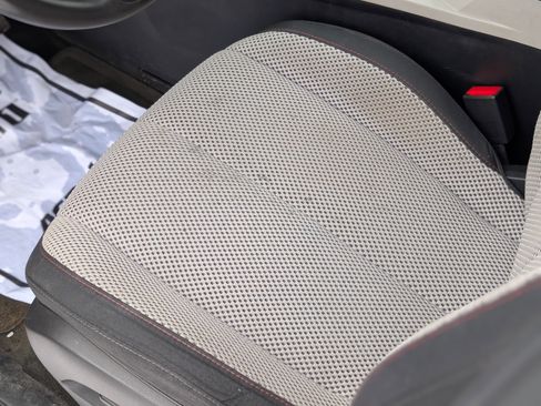 Used 2017 Chevrolet Equinox LT w/ Convenience Package image 33