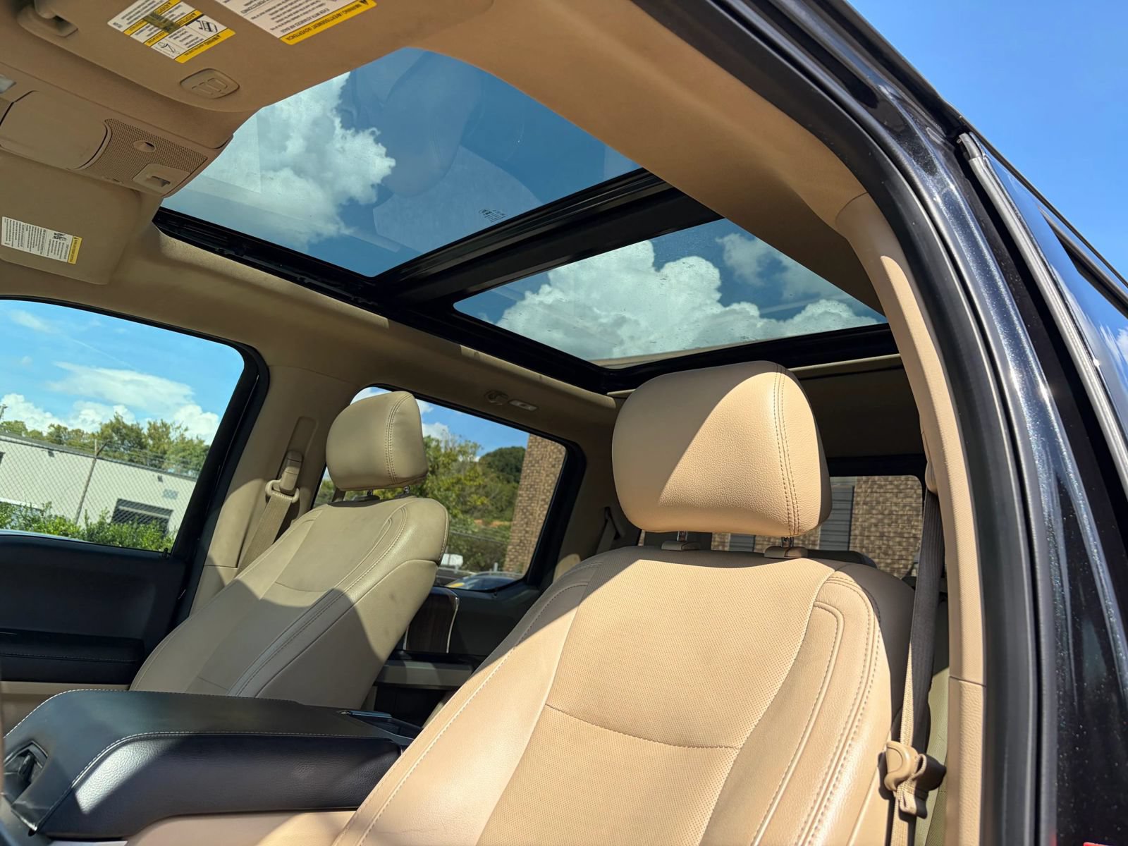 Used 2015 Ford F150 Lariat w/ Equipment Group 502A Luxury RWD image 10